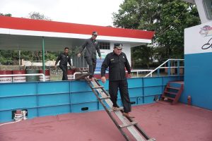 Tim Pansus DPRD Kapuas Hulu dan Anggota DPRD Kapuas Hulu
