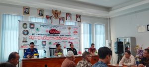 menghadiri Rapat Koordinasi yang digelar oleh Dinas Kependudukan dan Pencatatan Sipil (Disdukcapil) Kabupaten Kapuas Hulu. 